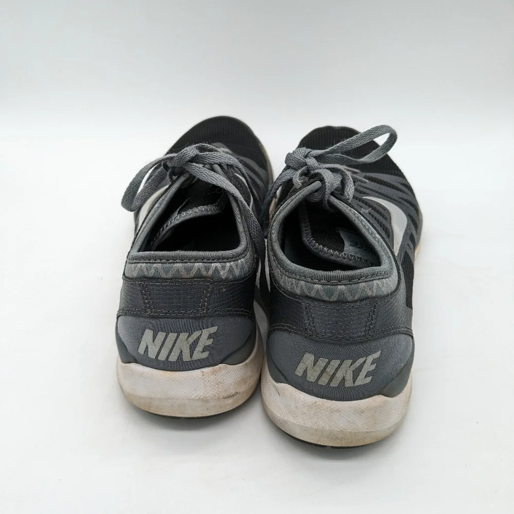 Nike Training Flex Supreme TR3  Sneaker Women's 8.5 Euro 40